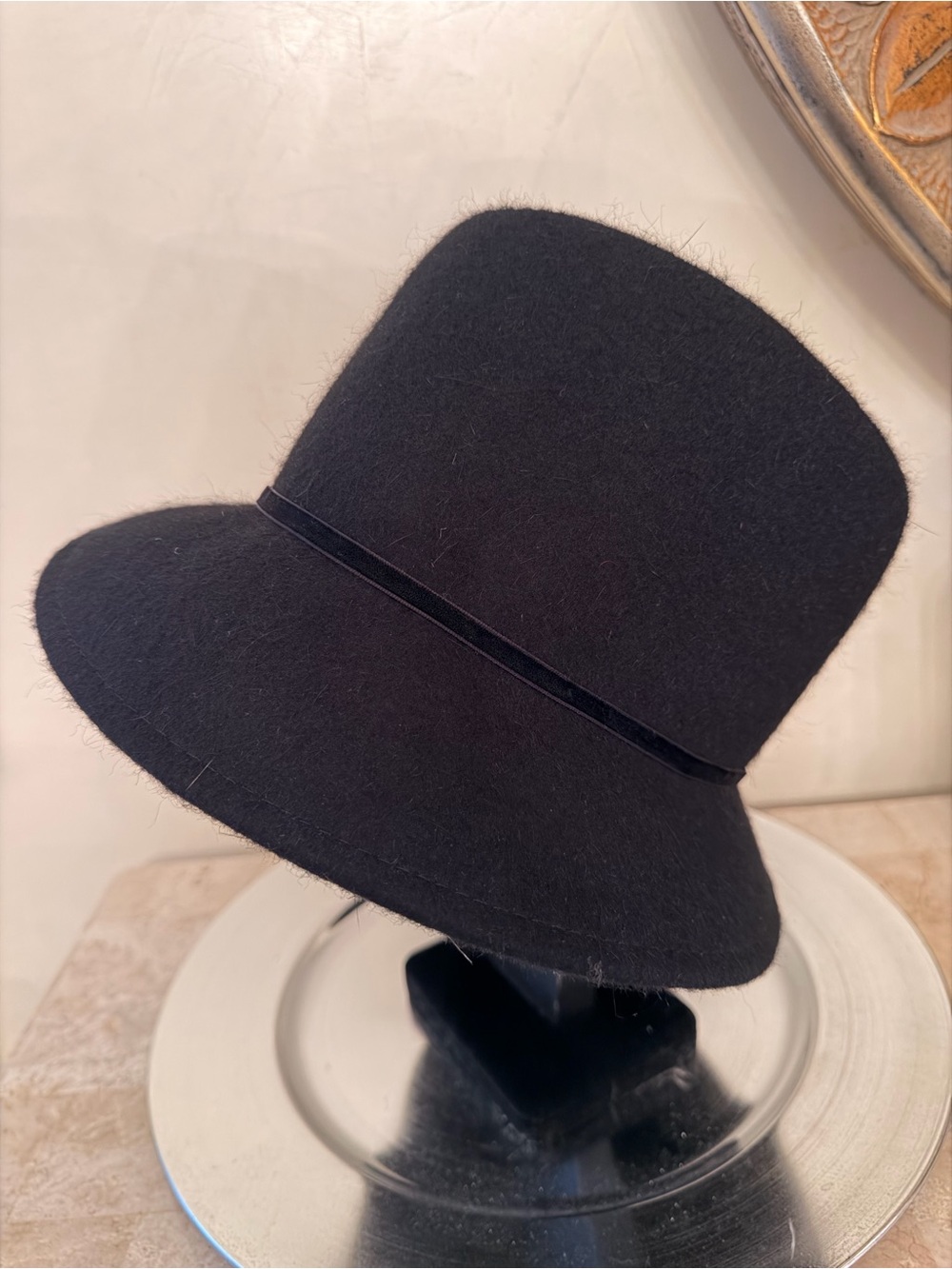 Jones New York Black Felt Cloche Hat with Rhinestone Buckle On Velvet Band - Picture 2 of 7